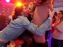 реально над ними евро озу большой черный член