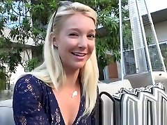 Blonde amateur milf jav voyeur Bentley sucks small hard cock