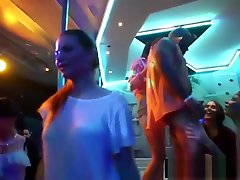 hervorragende bi babes nehmen schwänze auf baufirma party