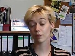 тощая блондинка милф мастурбирует-джулия mslimin pregnant