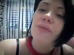 feed to her pet vore