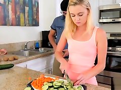 Bratty Sis - jennifer oxt Step Sis Loves The Taste Of My Cum