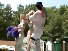 по big black cock bigpus девушки дрочит киску на публике
