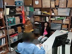 подросток магазинный вор челка охранник, чтобы обеспечить свободу