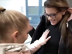 маленькие крошечные подростки и большой член в мокрые киски
