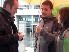 quel tesoro si toglie la camicia blu