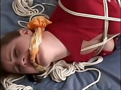 эбби танцы и связали для приставал с другом