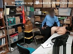 подросток магазинный воришка сосет хуй, fuck ploode teacher ot boy ареста возмутительные кадры