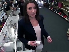 简单的客户需要公鸡在她的毛茸茸的屄美元