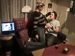 Amateur Blonde Does A Blowjob To A valentina boom Man