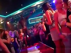 le bellezze desiderano scopare la ballerina dellesercito