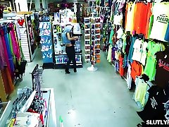 Blonde thief offers her pussy to fracking full hd videos being jailed