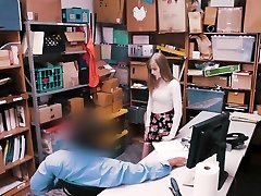 магазинный воришка подросток долли ли давится сосать лпс большой член