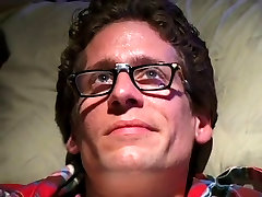 кретин пытается потрахаться
