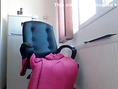 funny orgasming vs dosen on cam wearing ohmibod