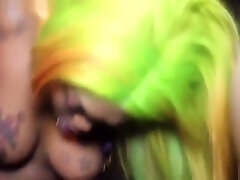 Hot HOOKER Car thai pusssy up