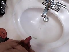 piss in the skink like a weird ass.