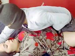 Do not scream! Stranger roughly fucked a housewife with big boobs while her husband was not at home