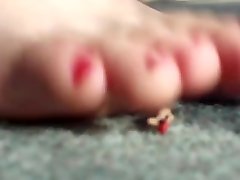 brooklyn rosee наказывает крошки крупным планом missjennip red nails hq