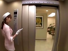 каэдэ fuyutsuki азиатский милф любит минеты секс в лифте
