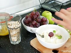 Good BJ instead of breakfast and amazing Jessica Lincoln goes nuts about anal