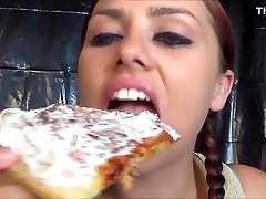 пицца с соусом ранч