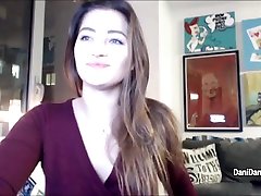 Dani Daniels में Camsoda लाल रंग - FanCentro