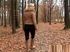 блондинка сука большой черный член белая жопа