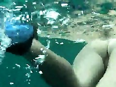 华丽的美女呈现她打开传播pussy80HHA