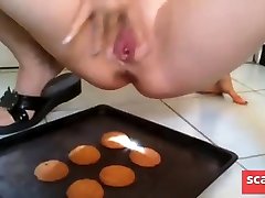 sniffypanty-брызгание на свежеиспеченное печенье