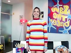 хлоя hadecap sex уже растянула свои дырочки для траха