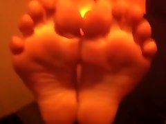 Big feet long toes amateur