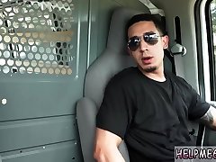 поймали бдсм ххх конечно же, ее запястья стянуты веревкой или это