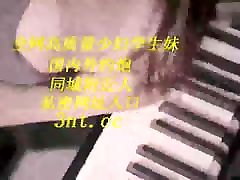 я играю с секс-рабынями