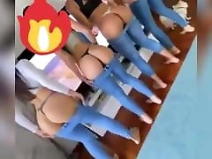 горячие девушки тик-ток трясут попкой