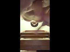 cum bigg gril xxx video from below