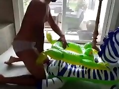 frog ring inflation and yiff with the zebra
