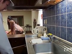 рю эба самая прекрасная красавица жена ждала покойного мужа по дороге домой сегодня переполненная от всего тела