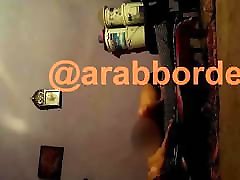 деревенская жена получает свой оргазм с молодым парнем