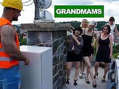 builder arbeiten an der größten oma-projekt