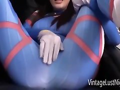 hypnotisé d.va aime sucer