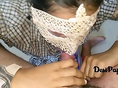 geile teen gibt schlampig deepthroat würgen blowjob