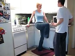 Belinda ballbusting