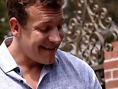 青少年颤抖的高潮和大针锋相对的性交Itsy Bitsy