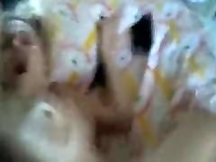стройная мамаша ложкой ебется