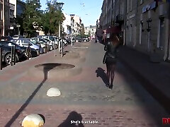 парень воспользовался старой схемой пикапа, чтобы проникнуть в русскую девушку