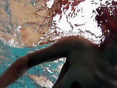 Underwater Babe Nina Wet And Horny