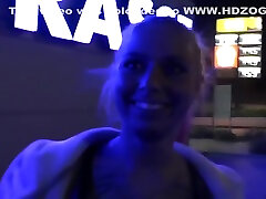 Anni Angel In hisapin nenen Vor Den Bullen