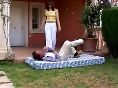 Eve suami isteri malay Barefoot