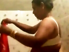 Desi Aunt spied on washing her get sime body